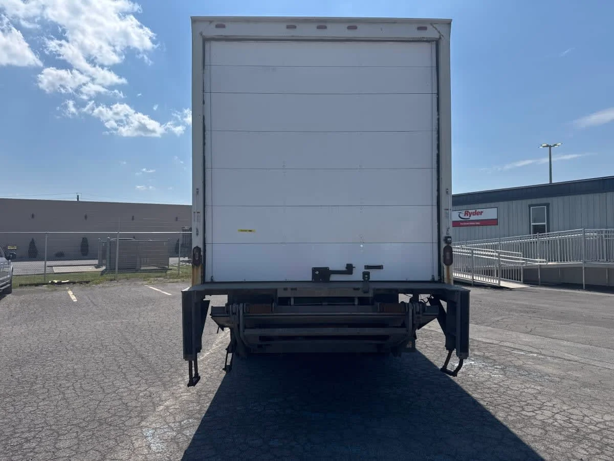 2019 Freightliner M2 106 in Syracuse, NY — photo 5