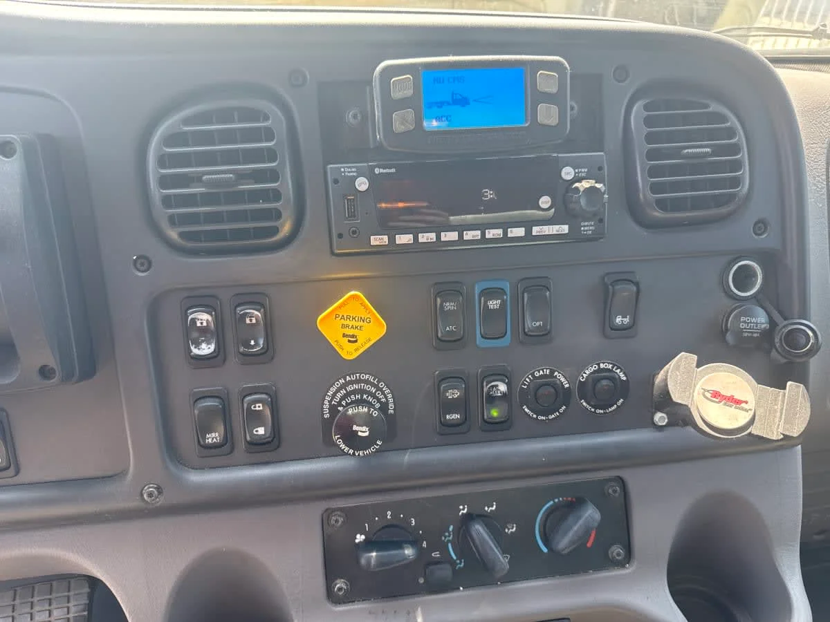 2019 Freightliner M2 106 in Syracuse, NY — photo 12