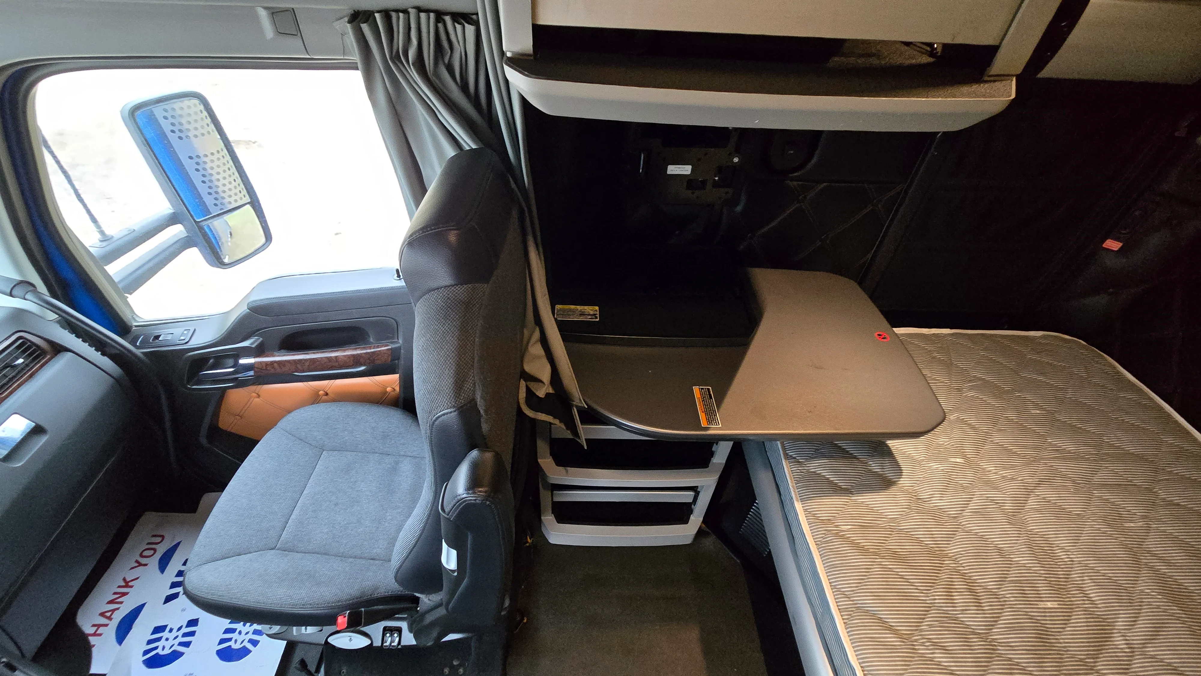 2023 Kenworth T880 - image 11