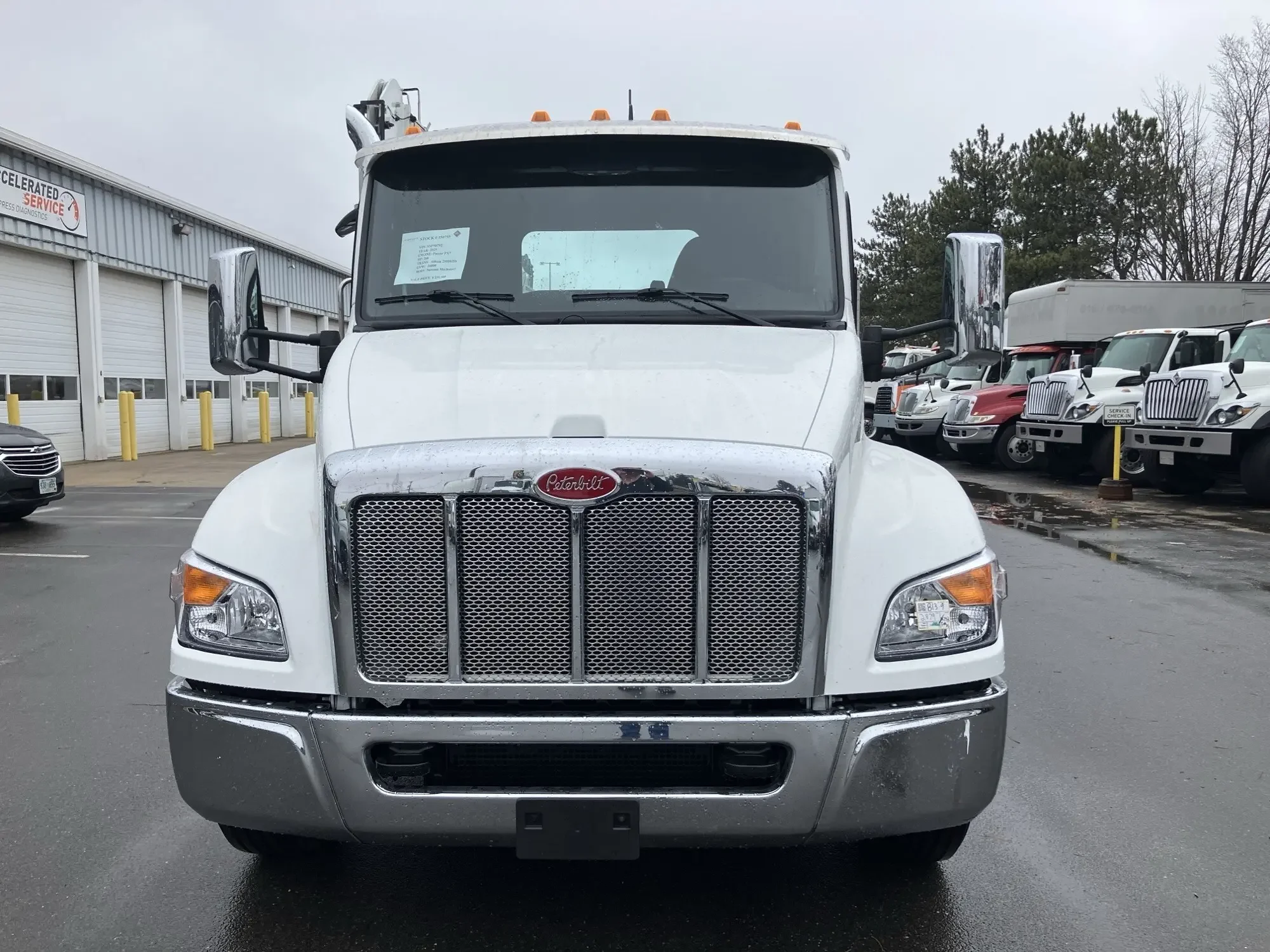 2025 Peterbilt 536 - image 2