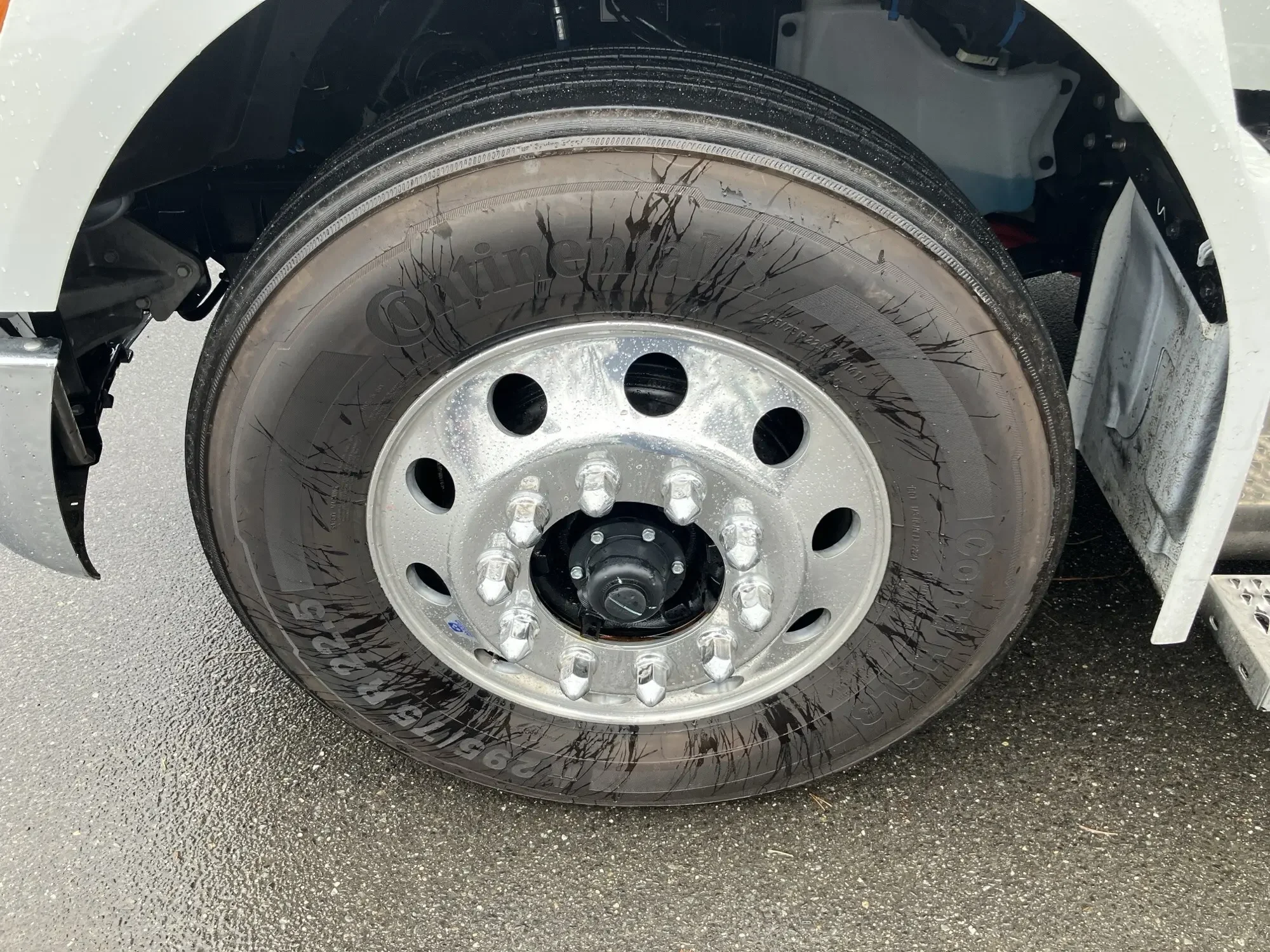 2025 Peterbilt 536 - image 9