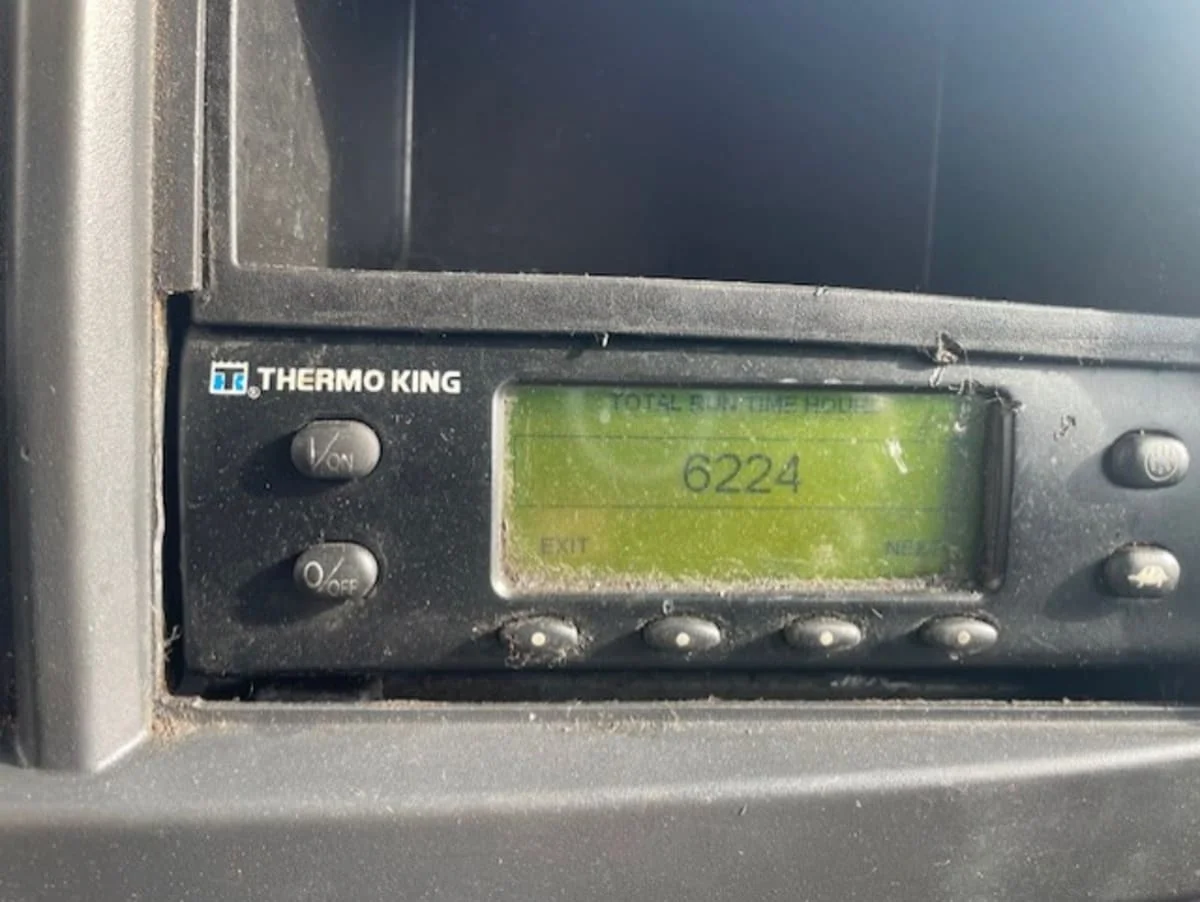 2019 Isuzu NQR in Farmingdale, NY — photo 12