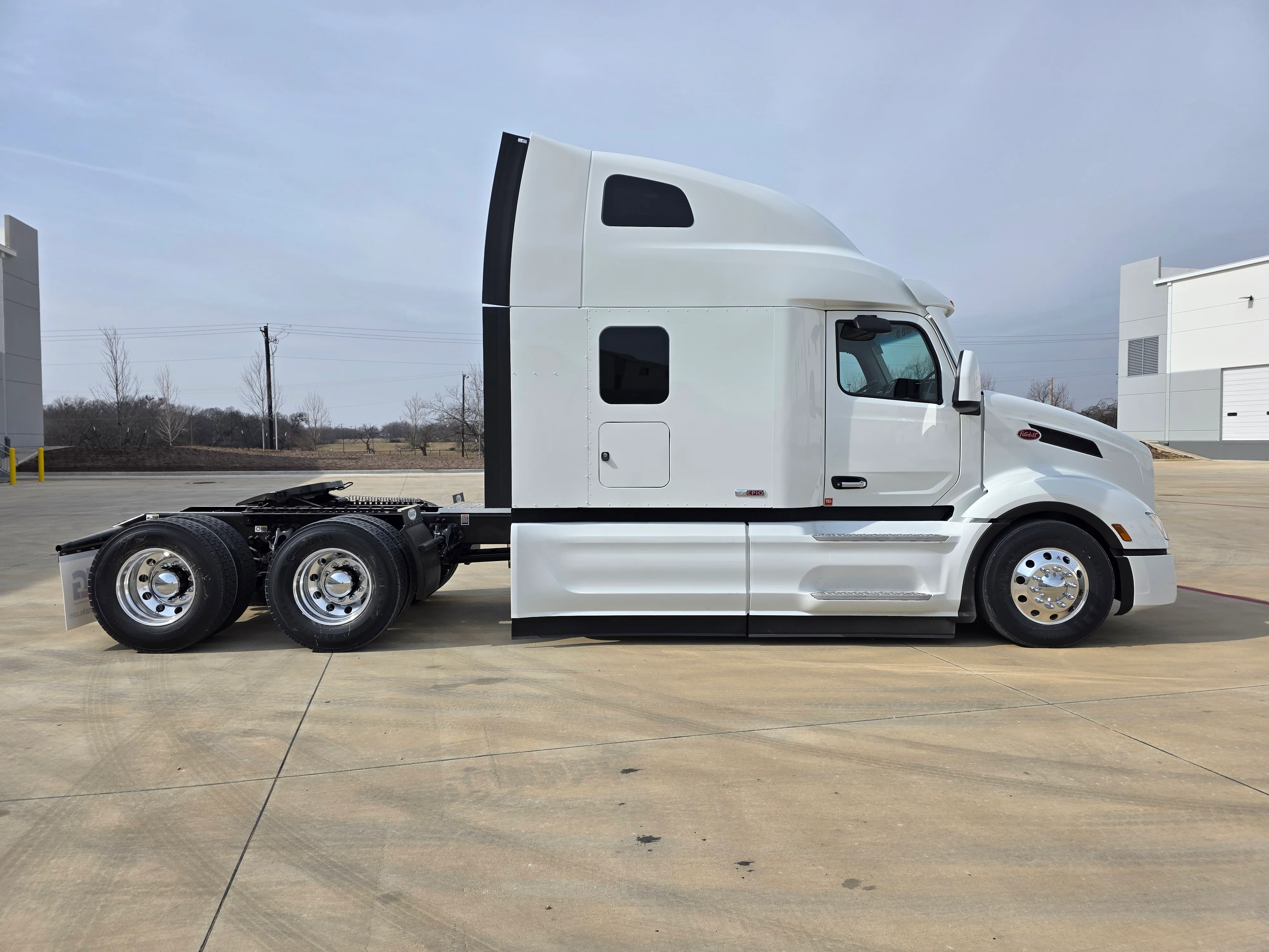 2027 Peterbilt 579 in Charlotte, NC — photo 6