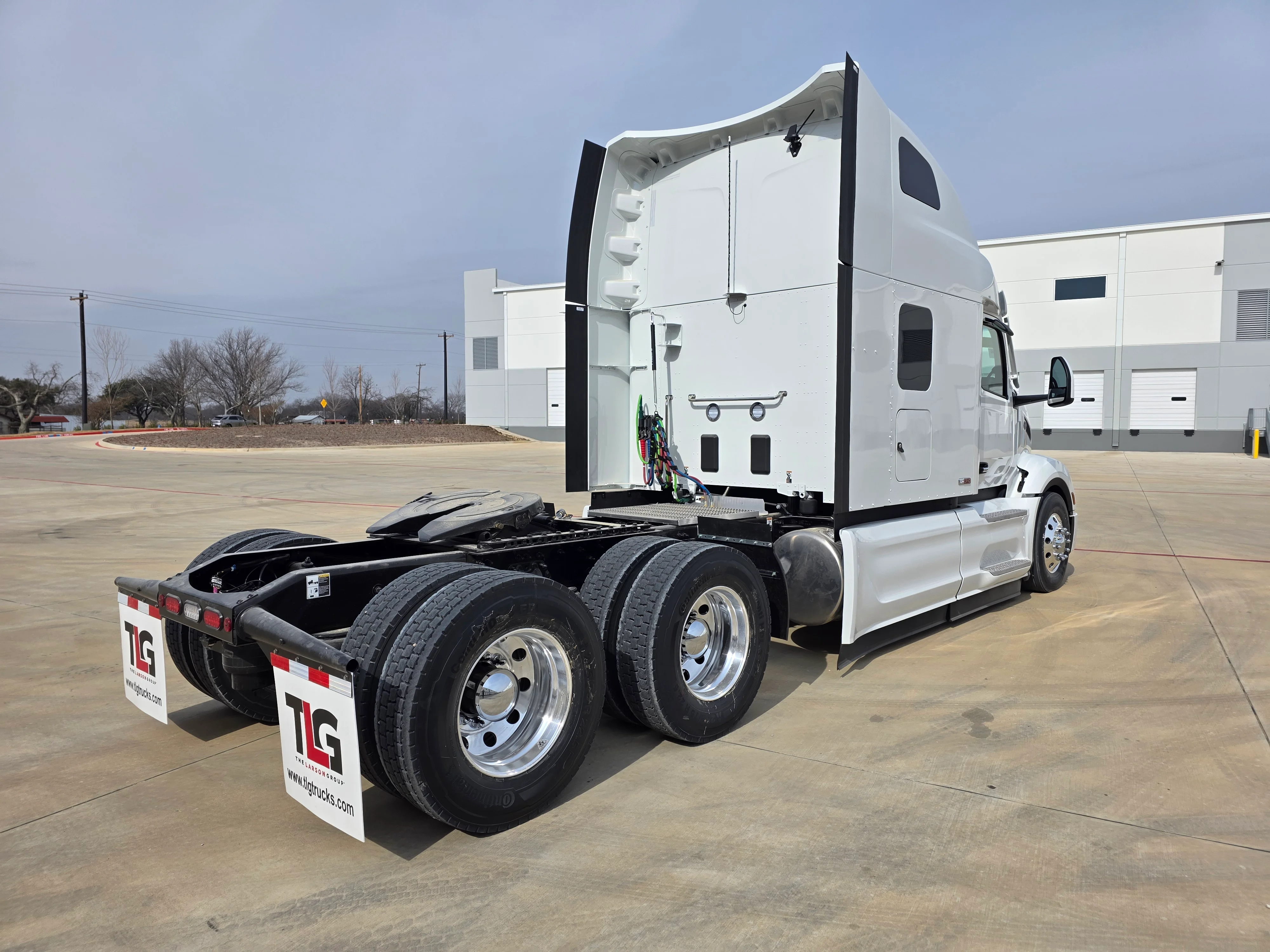 2027 Peterbilt 579 in Charlotte, NC — photo 5