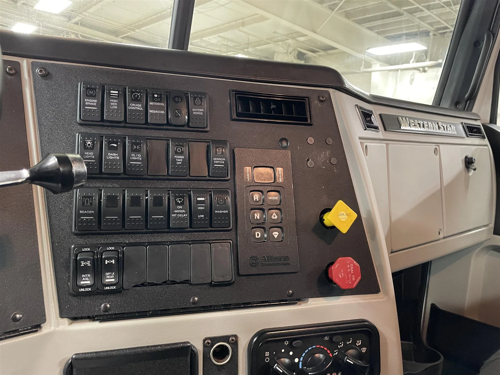 2013 Western Star 4700 in Marshfield, WI — photo 3