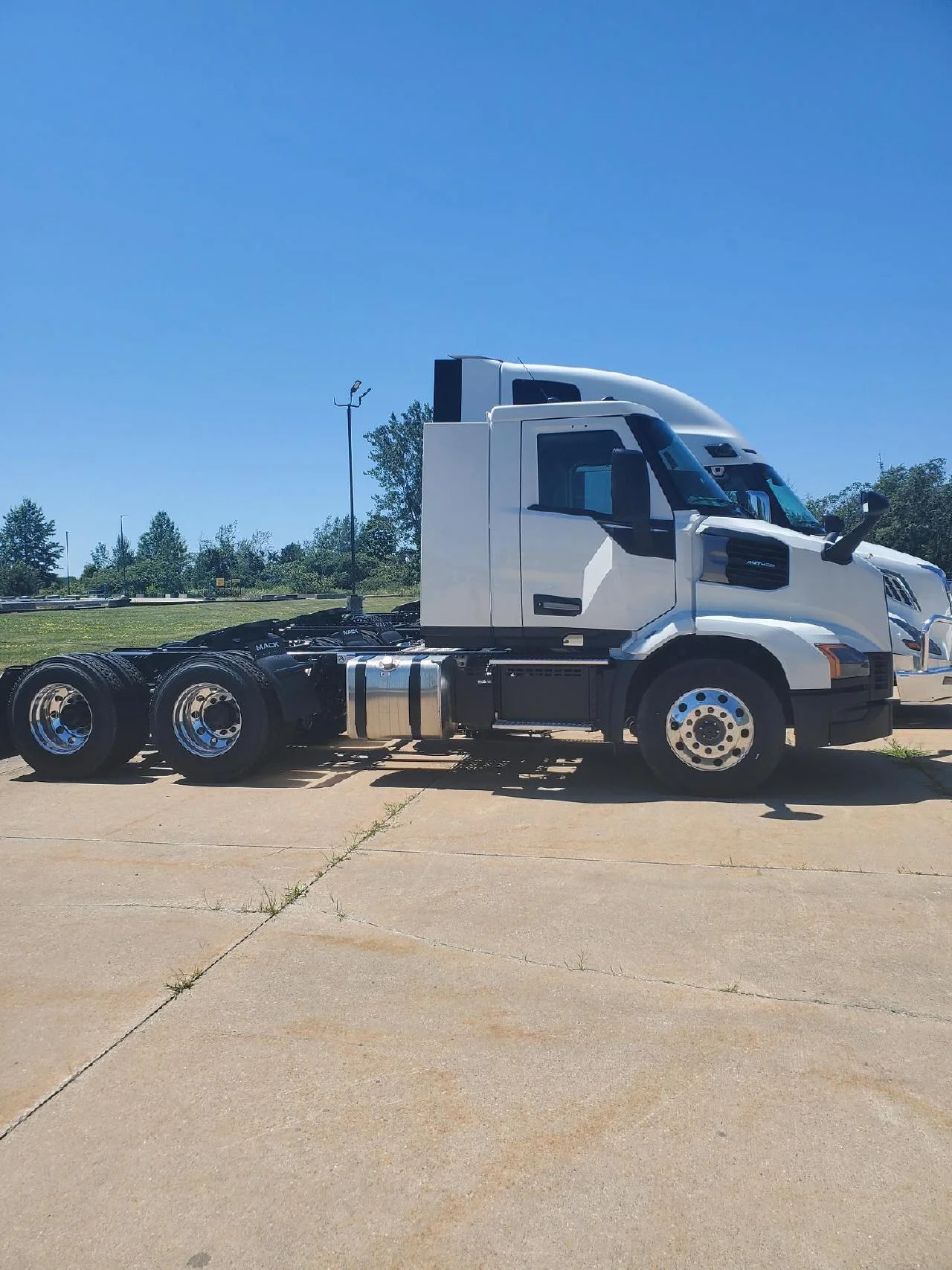 2026 Mack Anthem in Erie, PA — photo 3