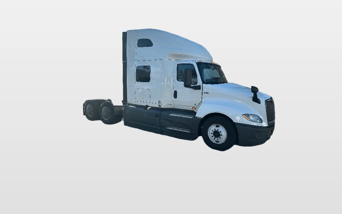 2023 International LT - image 1