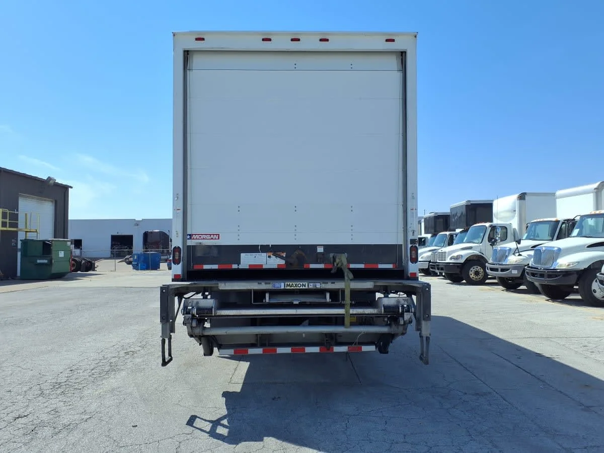 2020 International MV - image 5