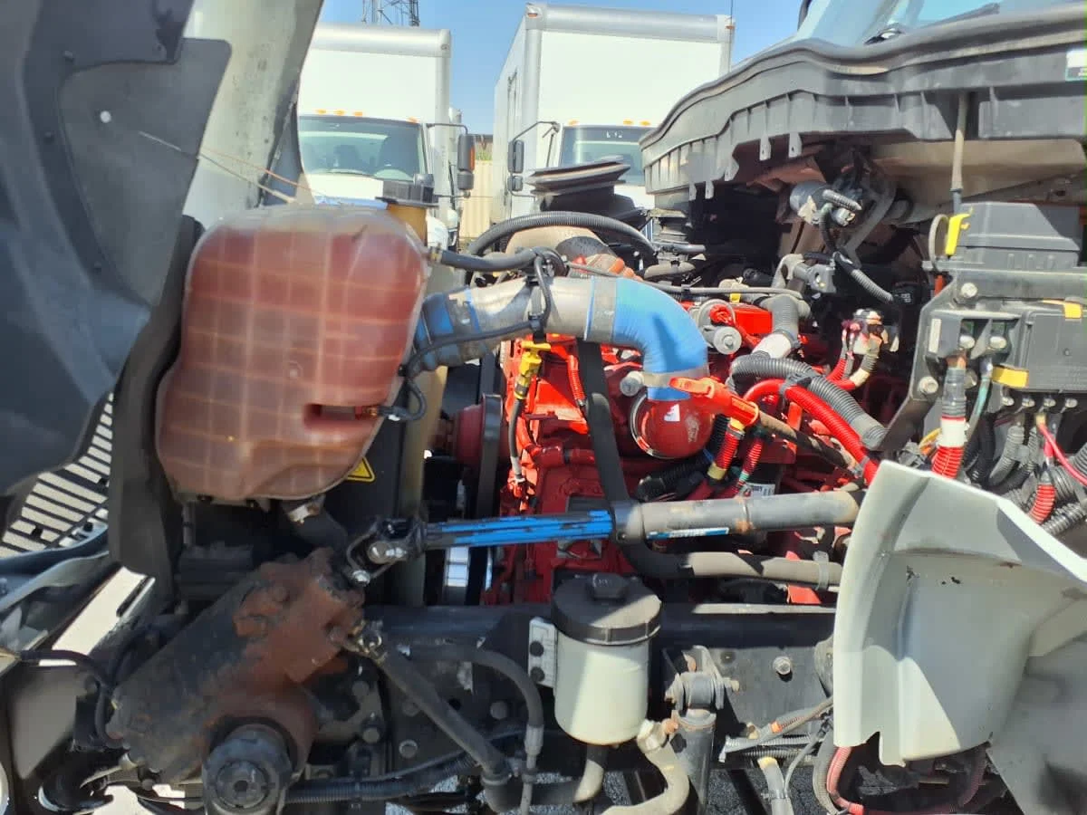 2020 International MV - image 9