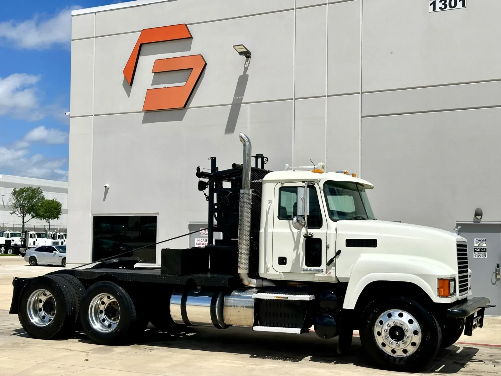 2015 Mack Pinnacle