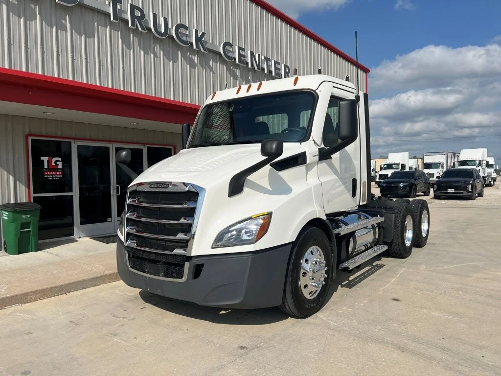 2021 Freightliner Cascadia in Dayton, OH
