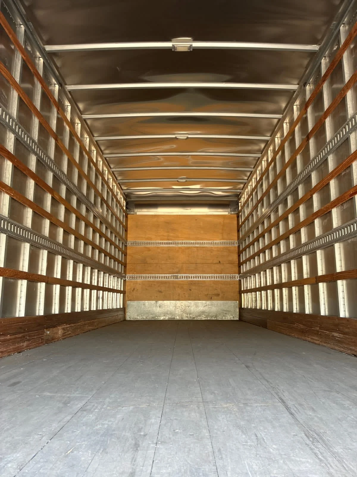 2020 Freightliner M2 106 in West Chester, OH — photo 8