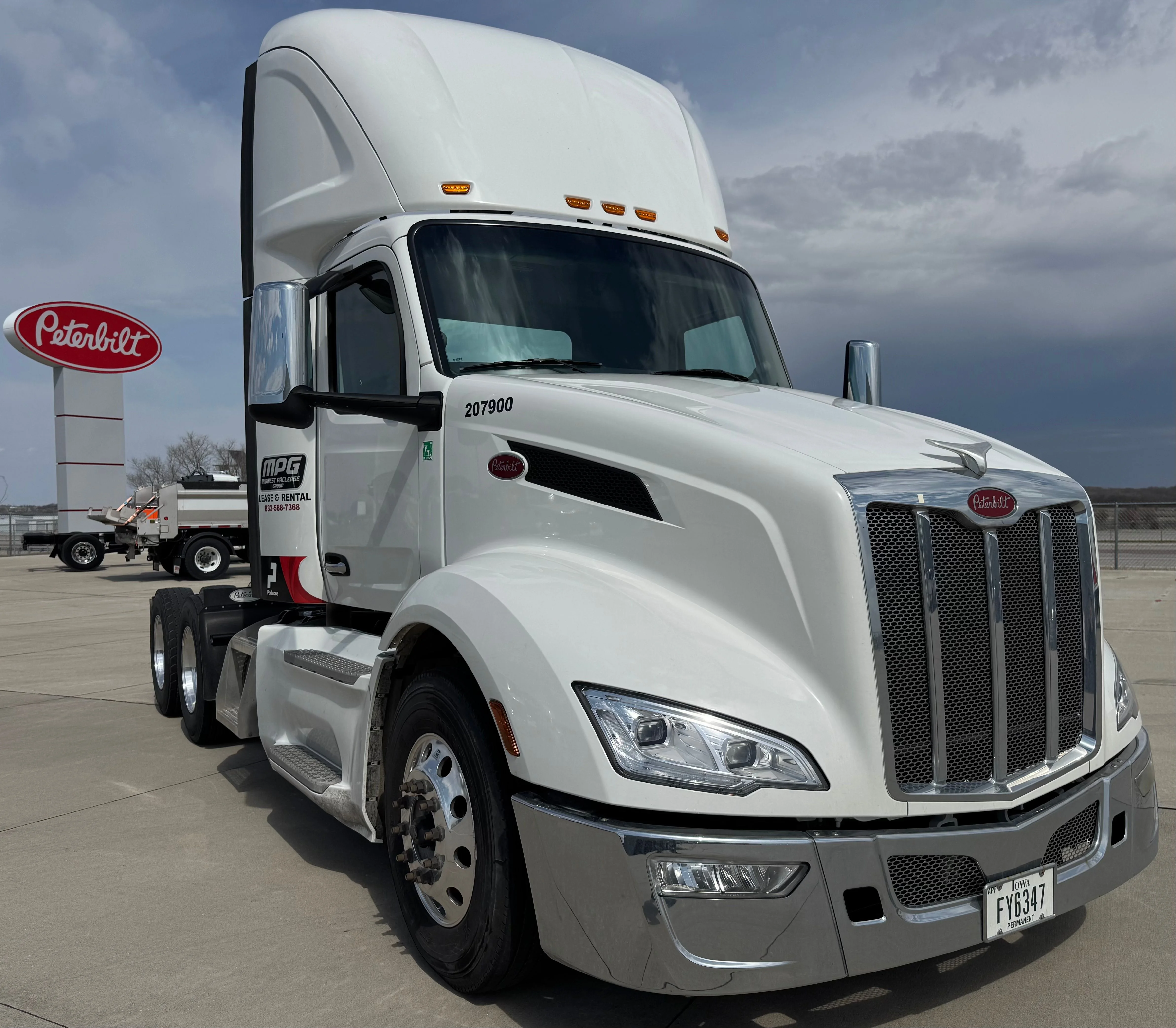 2025 Peterbilt 579 in Gretna, NE — photo 3