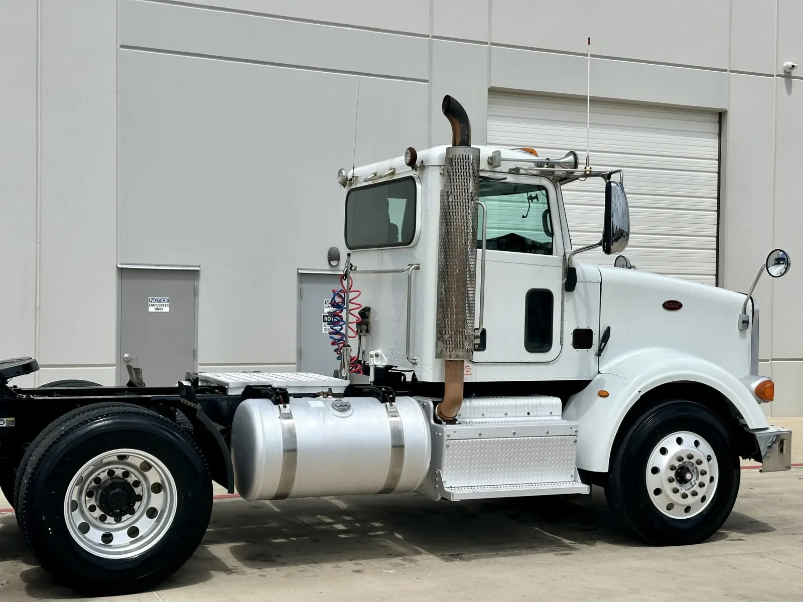 2013 Peterbilt 367 in Hutchins, TX — photo 7