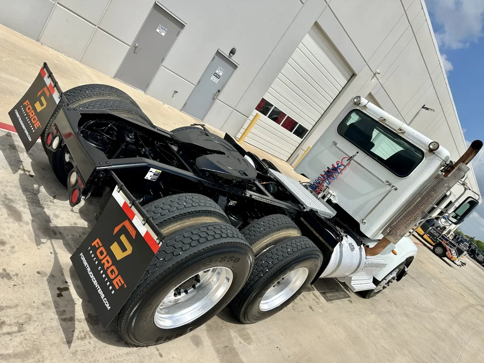 2013 Peterbilt 367 in Hutchins, TX — photo 11