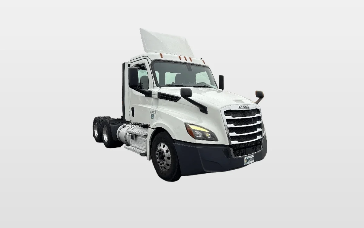 2020 Freightliner Cascadia in Sturtevant, WI