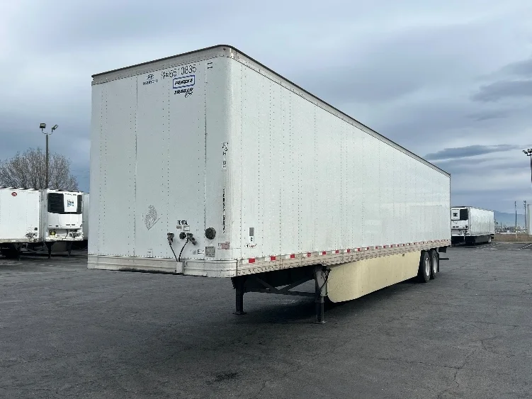 2014 Hyundai Translead - image 2