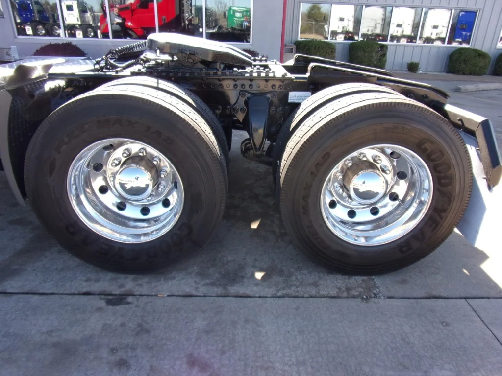 2021 Freightliner Cascadia - image 10