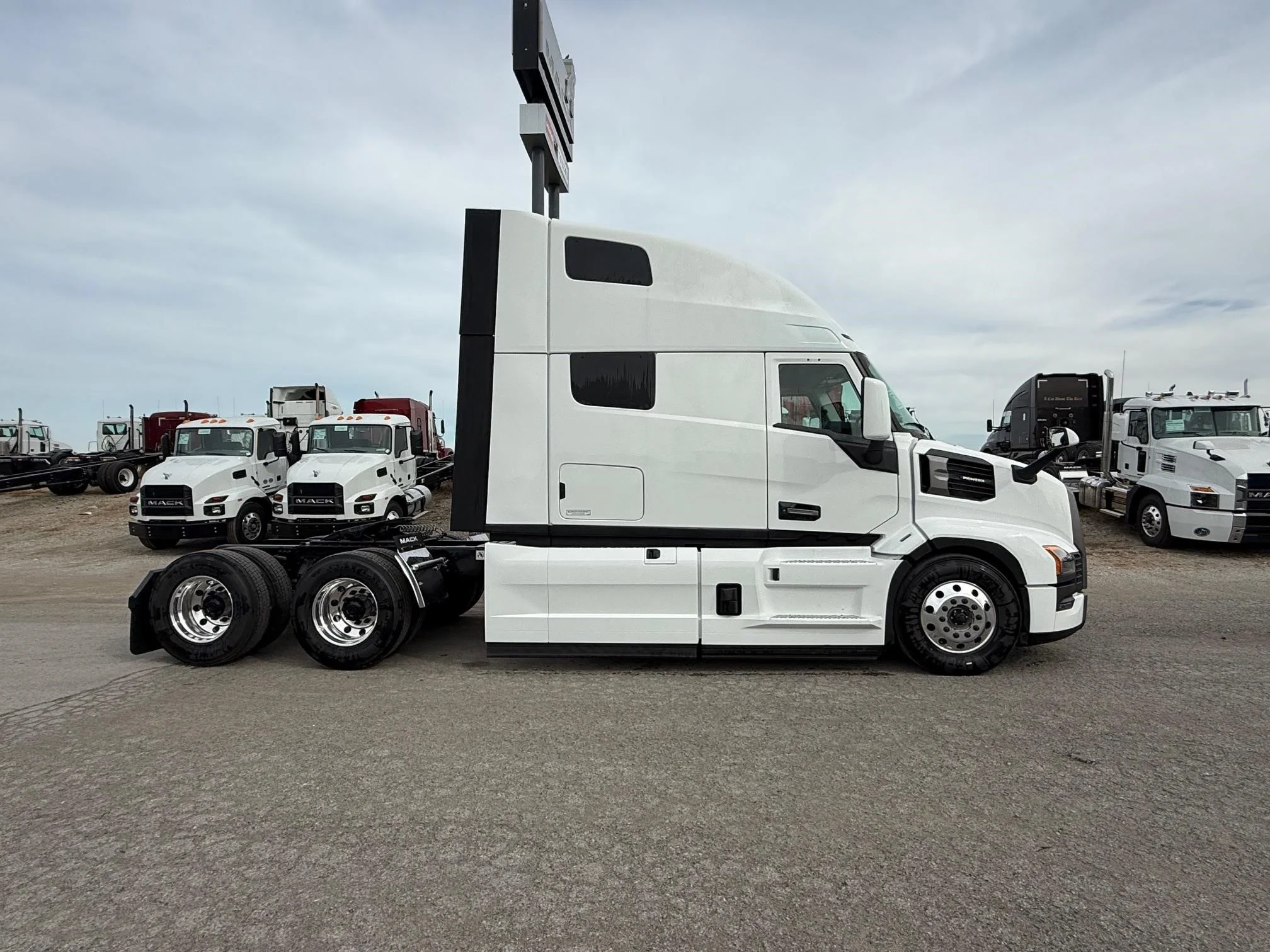 2026 Mack Pioneer in Findlay, OH — photo 2