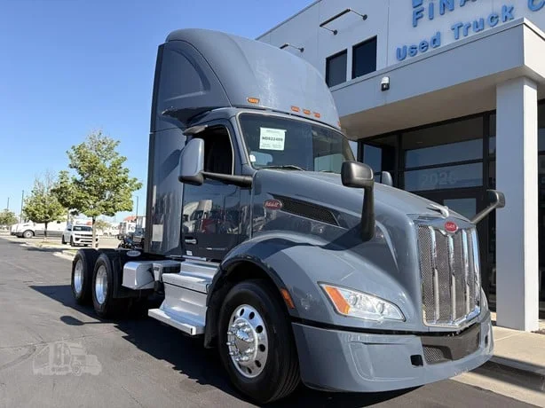 2022 Peterbilt 579 in Salt Lake City, UT — photo 5