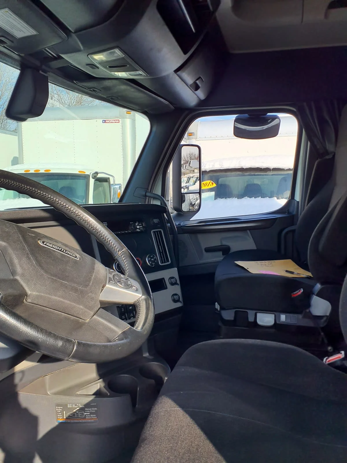 2020 Freightliner Cascadia - image 7