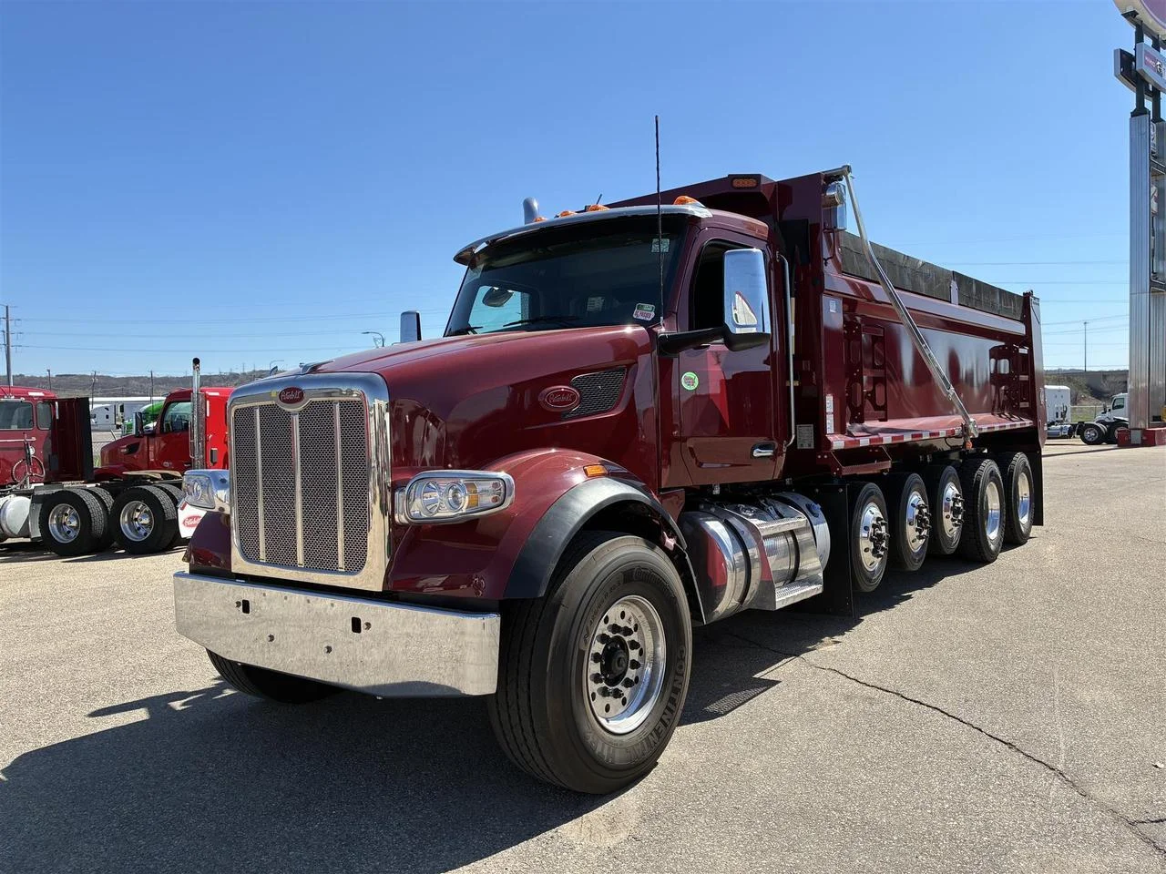 2027 Peterbilt 567 - image 12