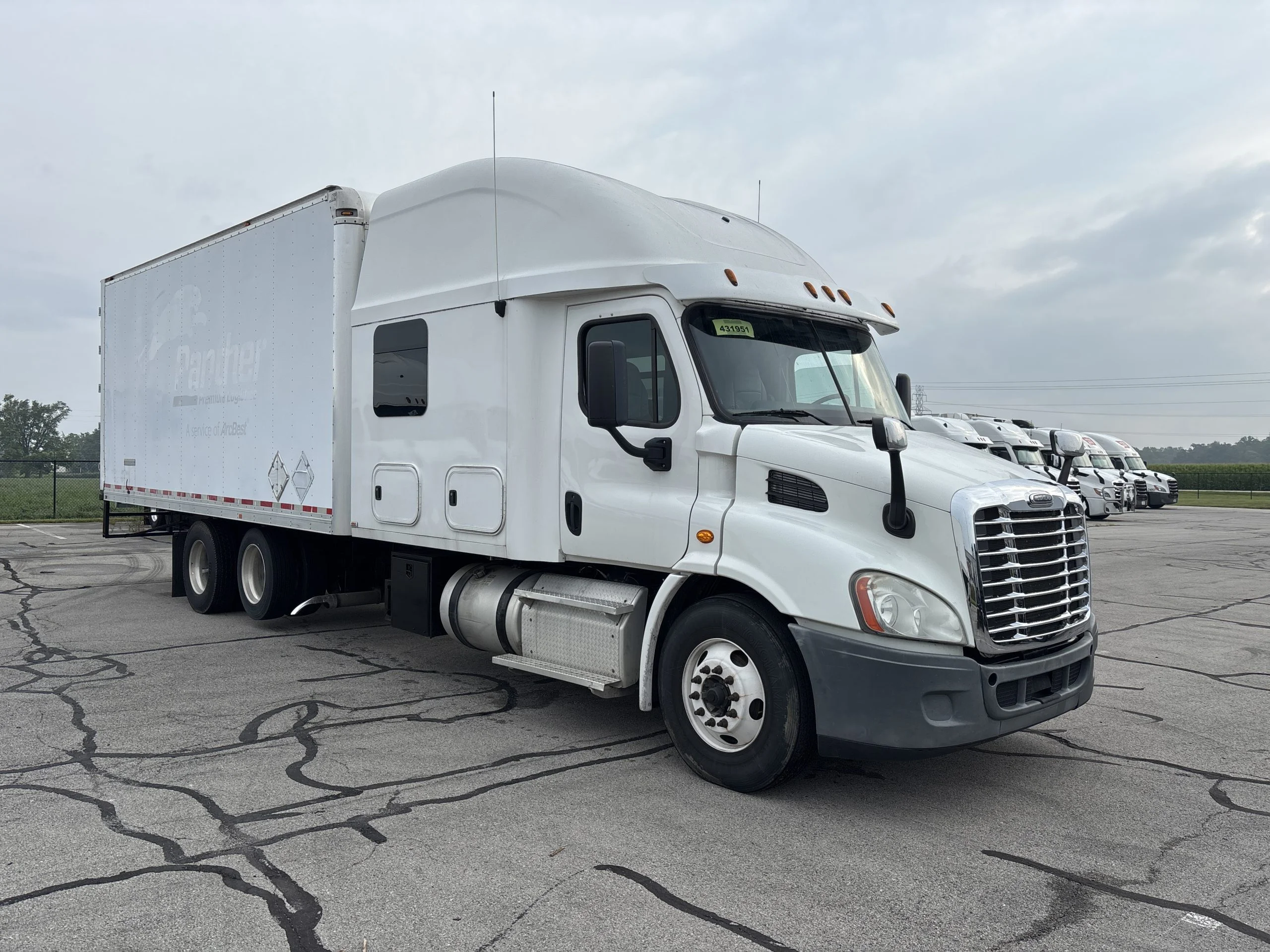 2016 Freightliner in Fort Wayne, IN — photo 5
