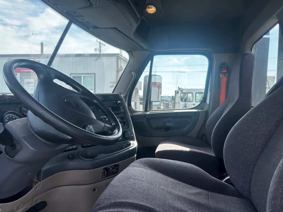 2019 Freightliner Cascadia in Tacoma, WA — photo 7