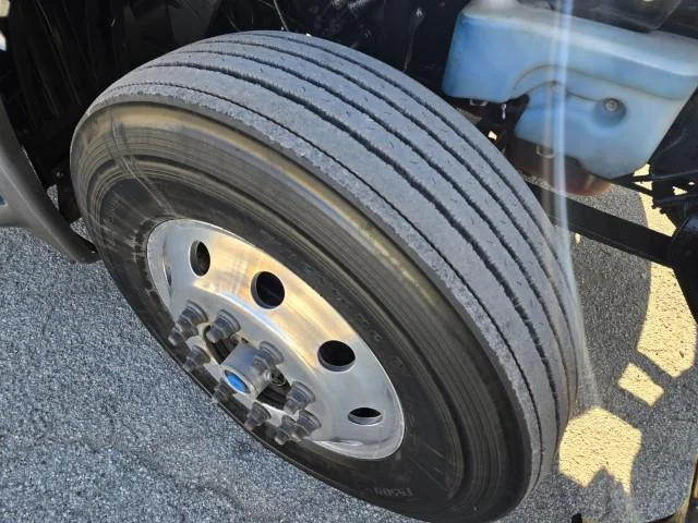 2023 International LT - image 24