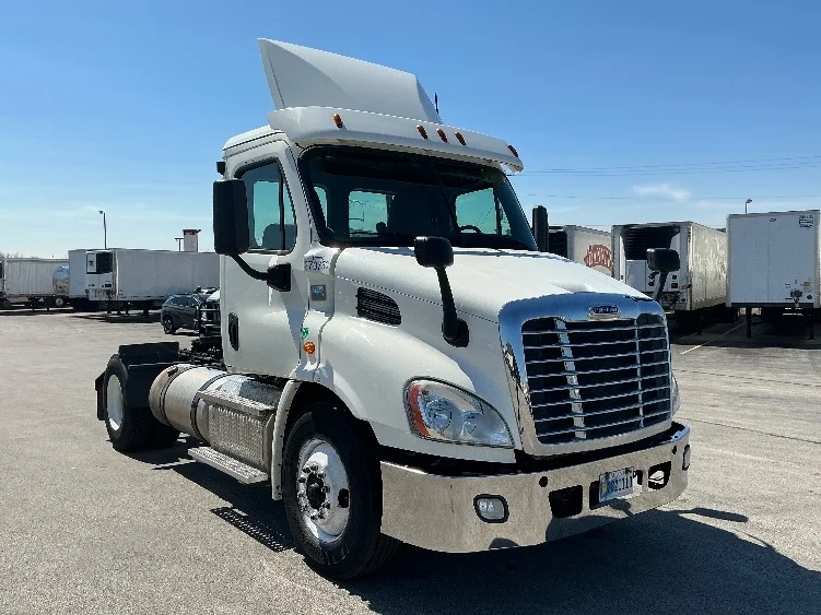 2020 Freightliner Cascadia in La Porte, IN