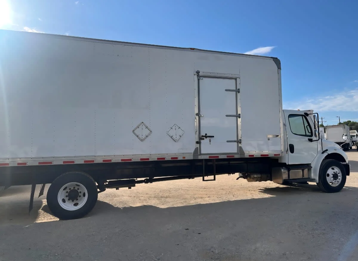 2019 Freightliner M2 106 in Greensboro, NC — photo 4