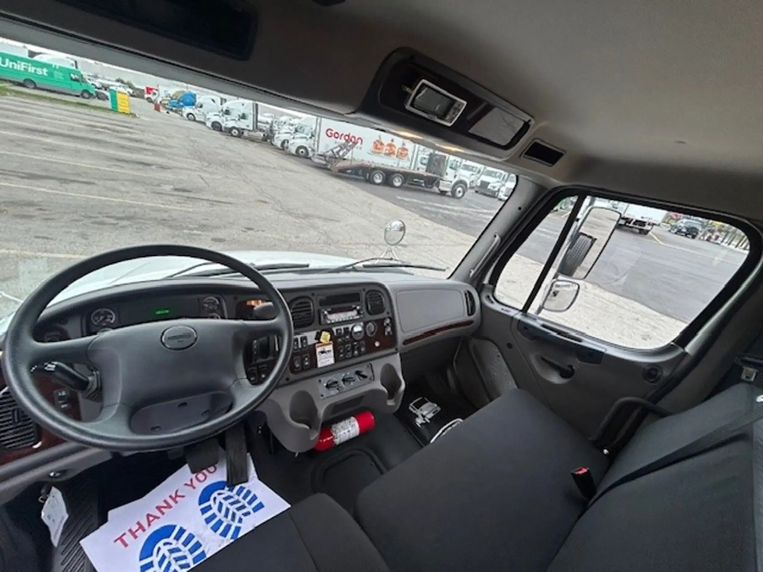 2026 Freightliner M2 106 - image 6