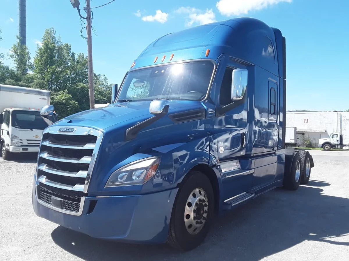 2020 Freightliner Cascadia in Pittsburgh, PA