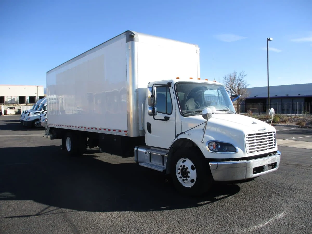 2021 Freightliner M2 106 - image 3