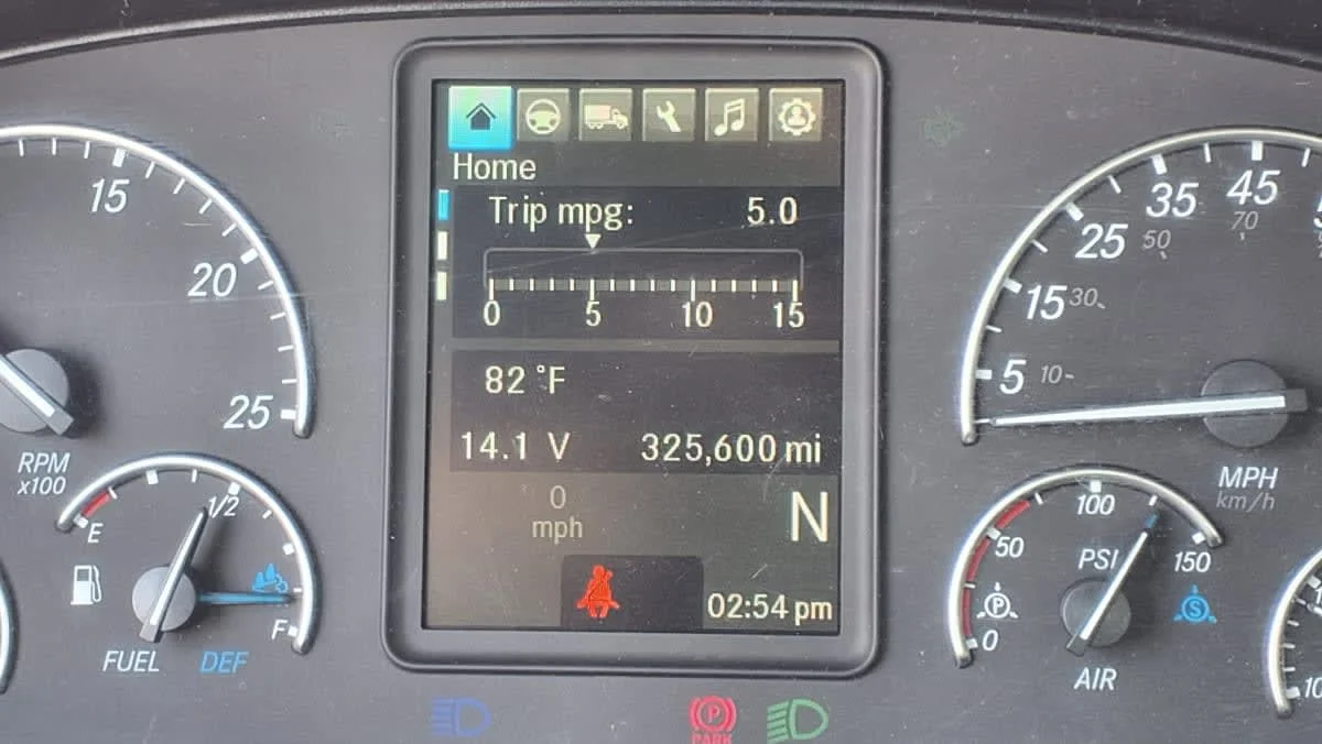 2019 Freightliner Cascadia in Salisbury, MA — photo 9