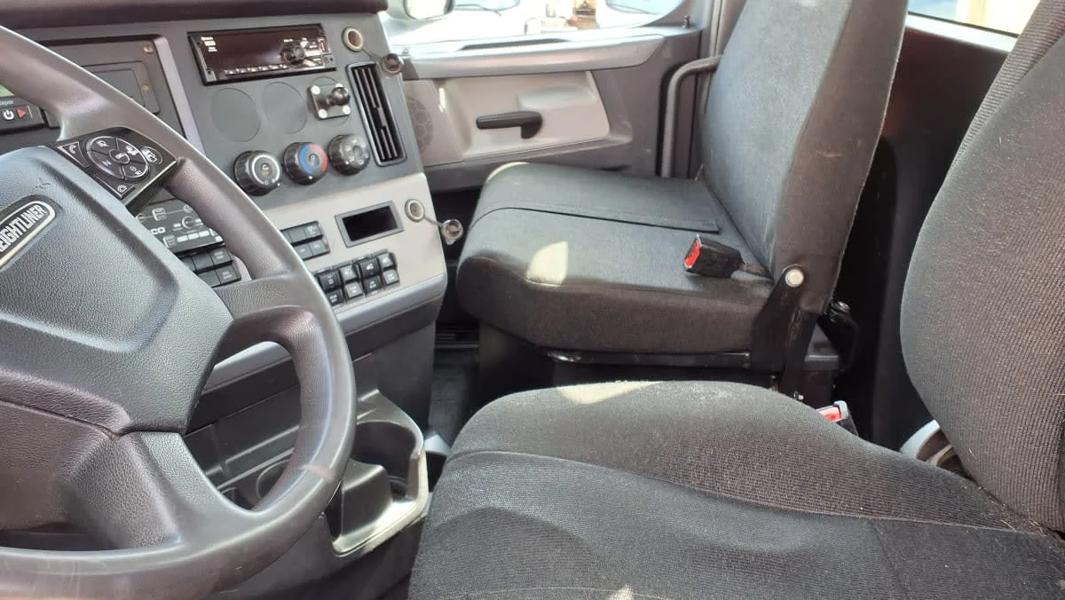 2019 Freightliner Cascadia in Salisbury, MA — photo 7
