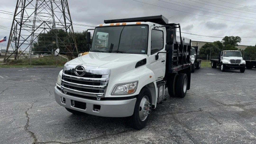 2014 Hino 338