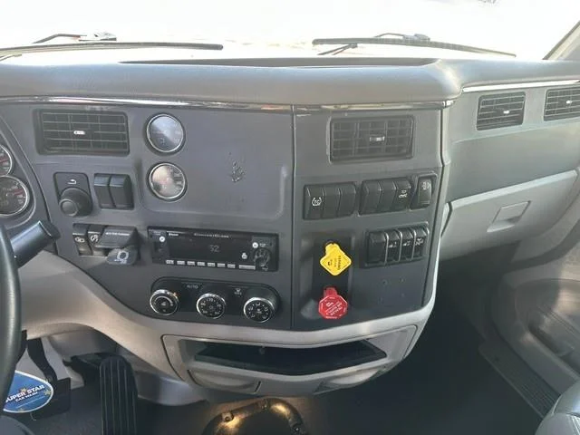 2022 Peterbilt 567 — photo 10