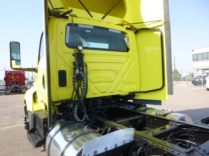 2023 International LT — photo 20