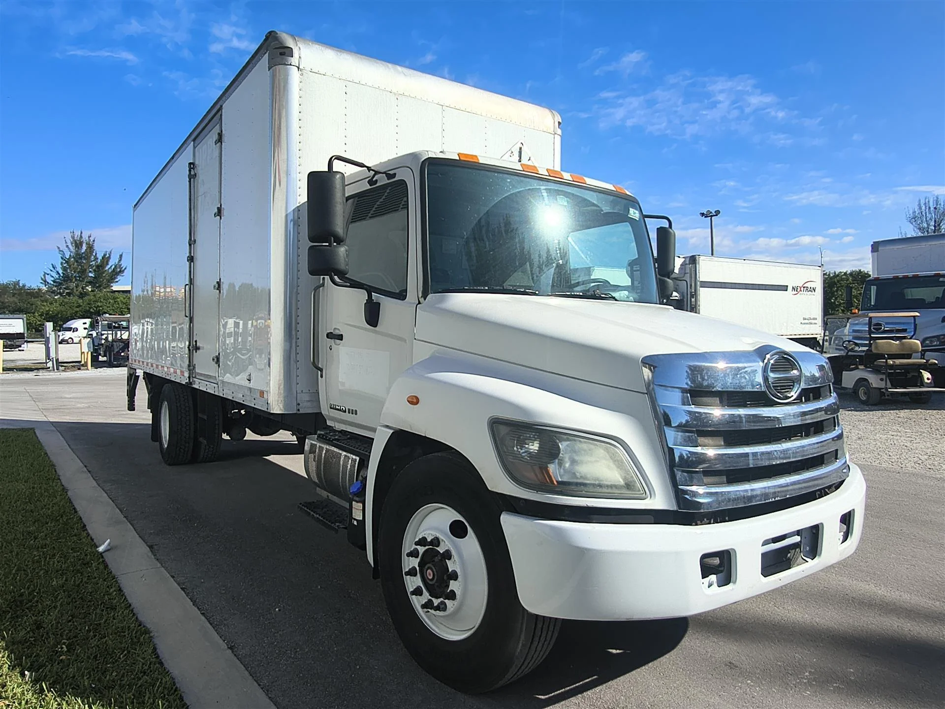 2020 Hino 338 in Fort Lauderdale, FL — photo 3