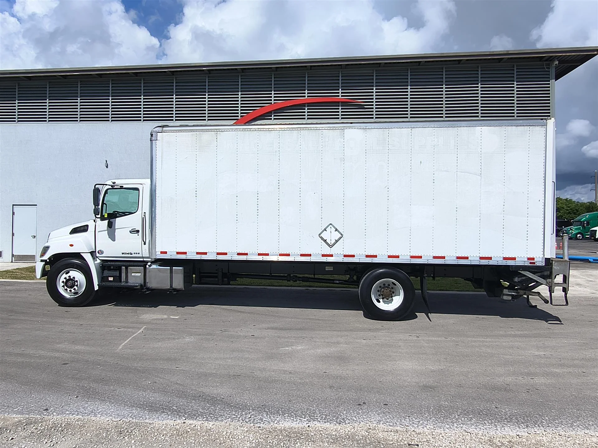 2020 Hino 338 in Fort Lauderdale, FL — photo 21