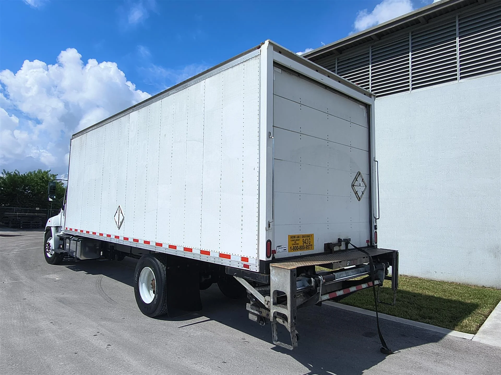 2020 Hino 338 in Fort Lauderdale, FL — photo 7