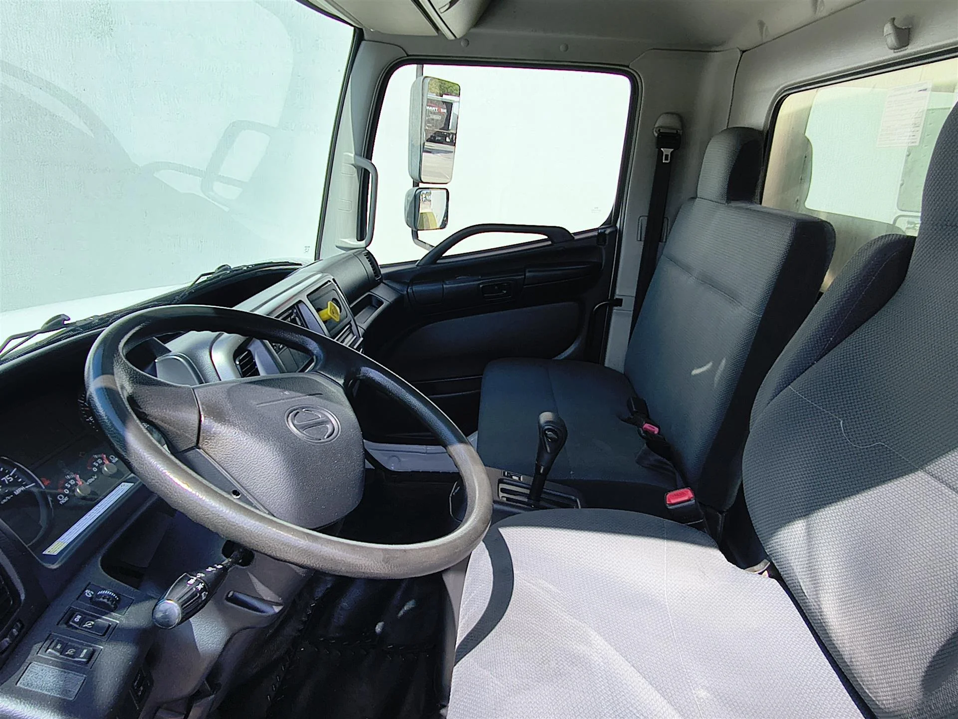 2020 Hino 338 in Fort Lauderdale, FL — photo 22