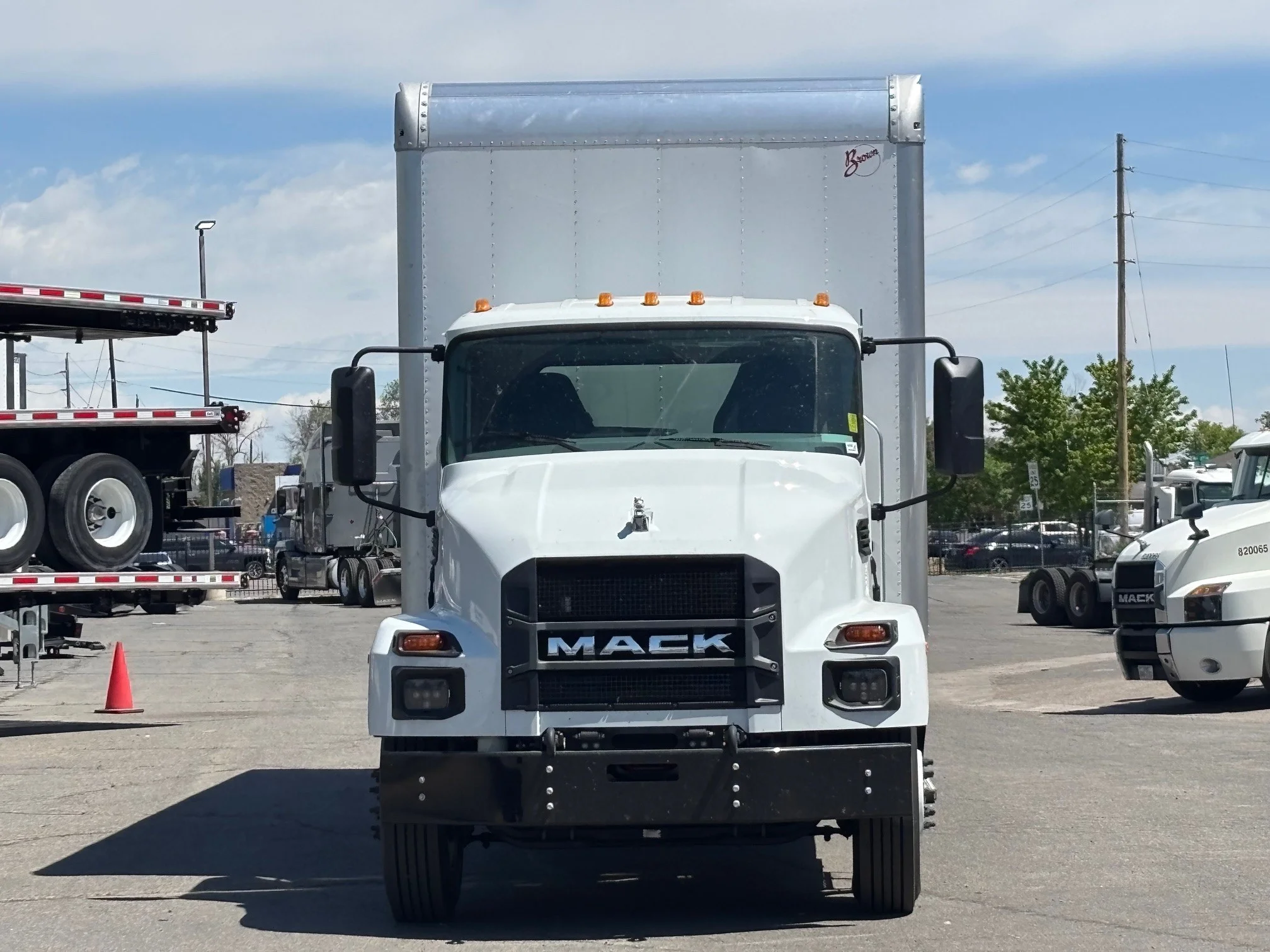 2026 Mack MD in Denver, CO — photo 2