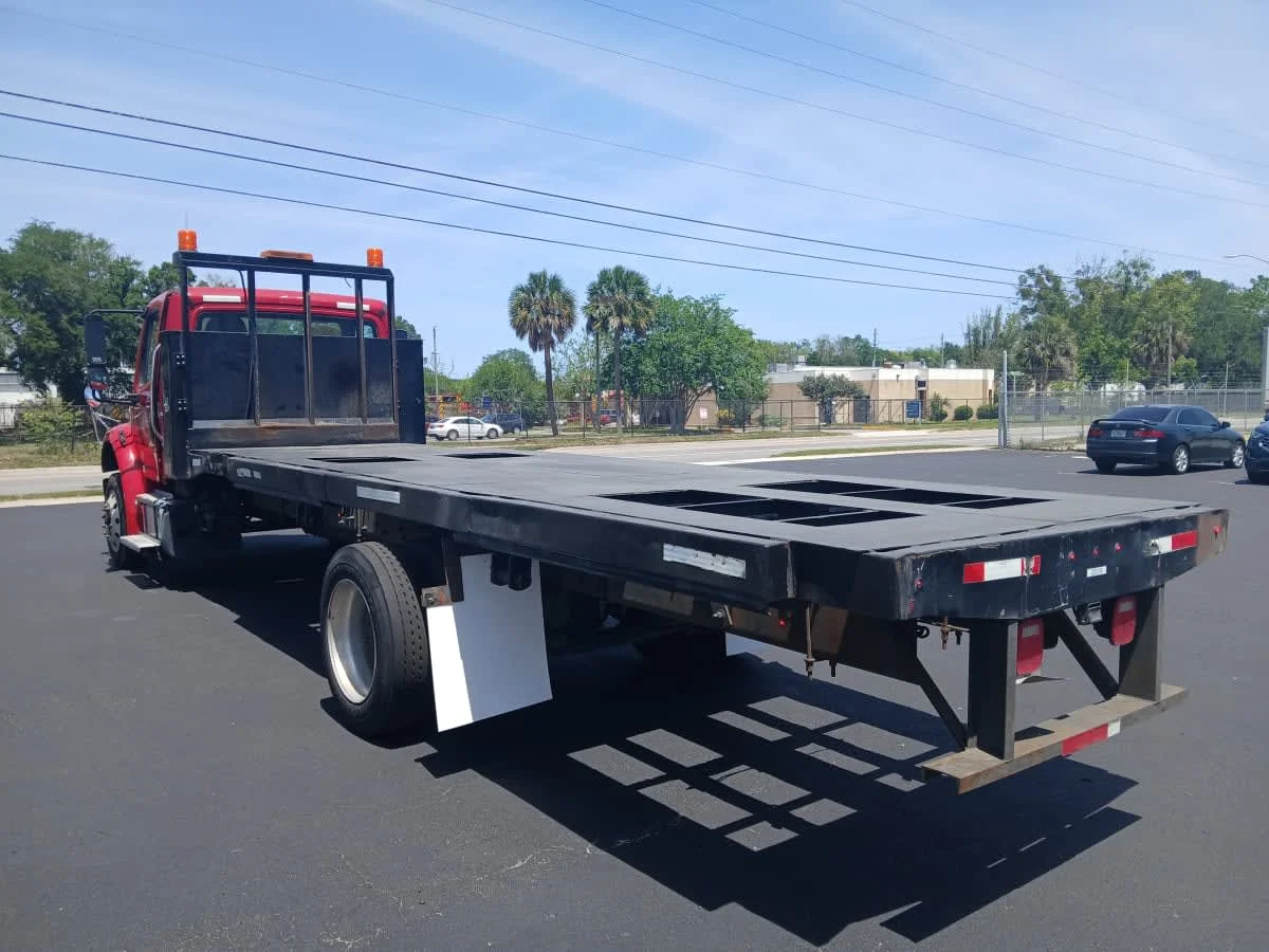 2020 Freightliner M2 106 in Atlanta, GA — photo 6