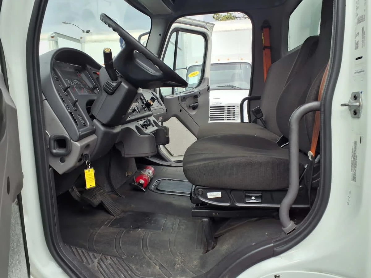 2021 Freightliner M2 106 - image 7