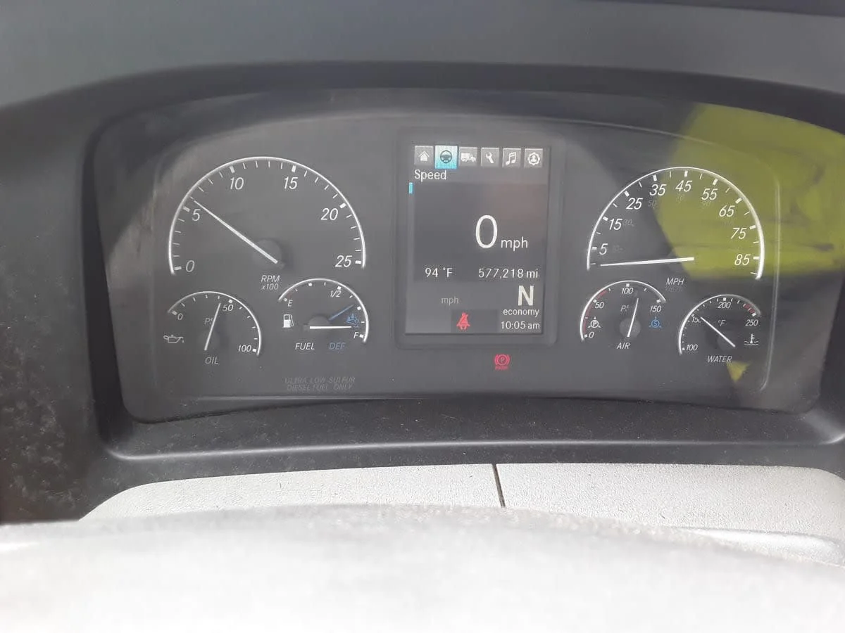 2020 Freightliner Cascadia in La Vergne, TN — photo 12