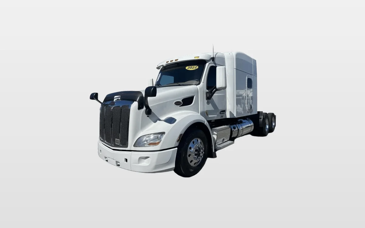 2022 Peterbilt 579 - image 1