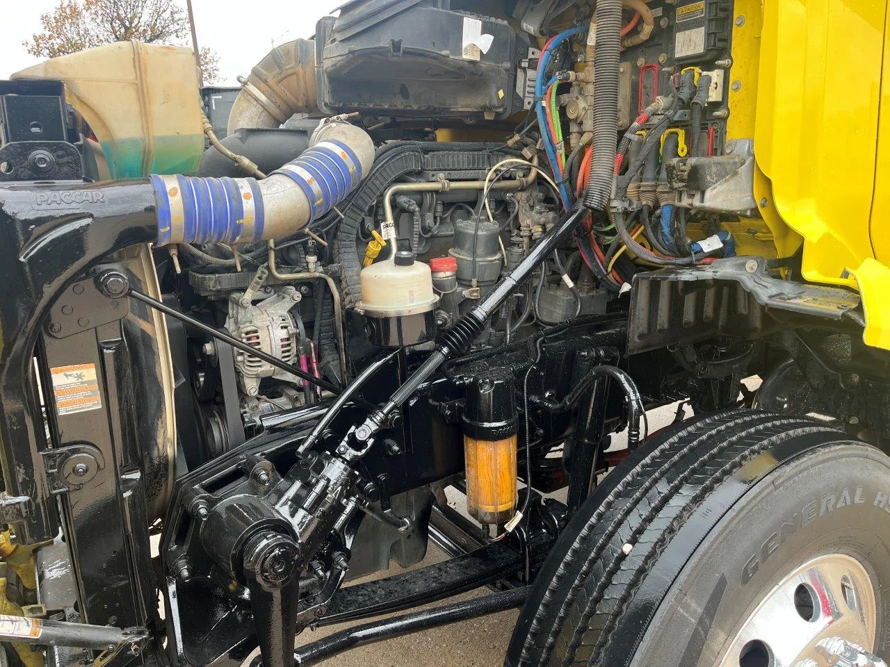 2021 Peterbilt 579 - image 9