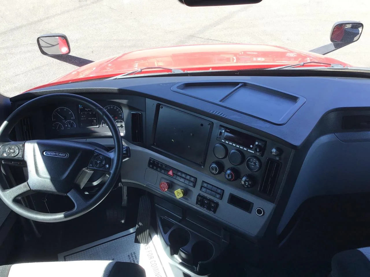 2022 Freightliner Cascadia in Spokane, WA — photo 11